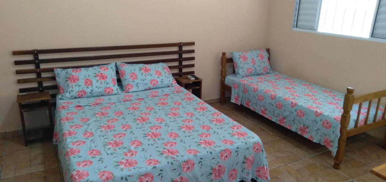 Locacao P Final De Semana Mourada Terrea Hotel Карагуататуба Екстериор снимка