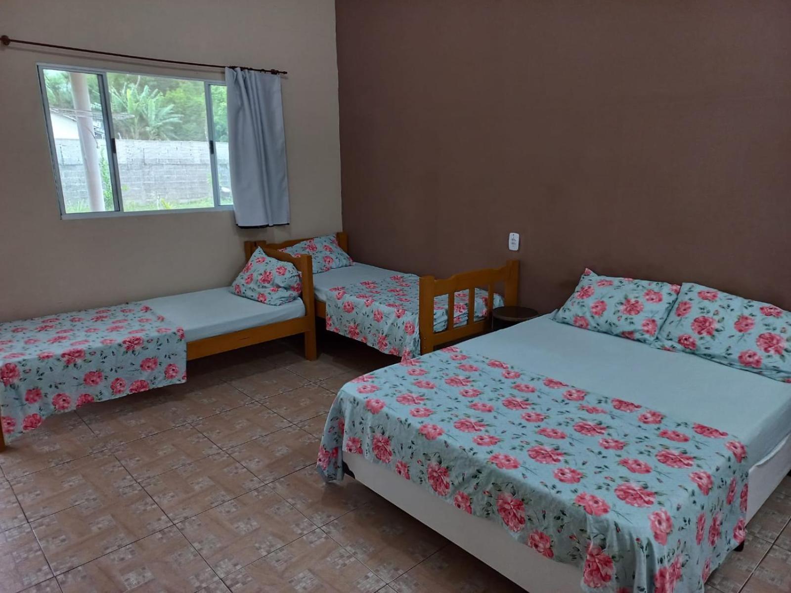 Locacao P Final De Semana Mourada Terrea Hotel Карагуататуба Екстериор снимка
